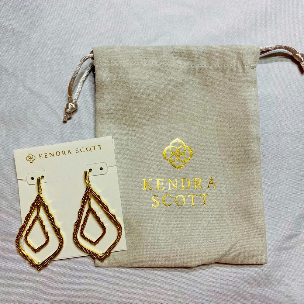 Kendra Scott Simon Gold Earring - NEW - Moroccan/paisley style